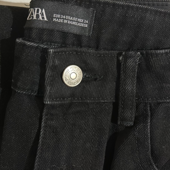 ZARA Black Mom Fit Jeans - Picture 2 of 2
